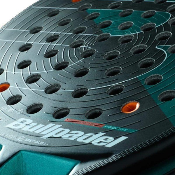 RAQUETE DE PÁDEL BULLPADEL PAQUITO NAVARRO HACK 04 HYBRID 2025