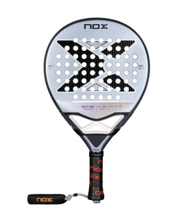 Nox AT10 Pro Cup Comfort 2025 Schläger